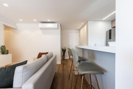 Apartamento à venda com 79m², 2 quartos e 1 vaga Apartamento à venda com 79m², 2 quartos e 1 vagaSala