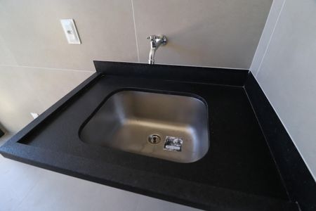 Casa de condomínio para alugar com 370m², 6 quartos e 4 vagasÁrea de Serviço