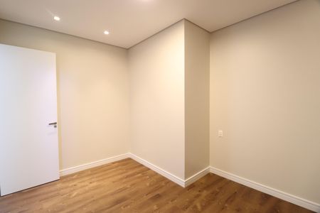 Casa de condomínio para alugar com 370m², 6 quartos e 4 vagasSuíte 4