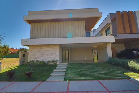 Casa de condomínio para alugar com 370m², 6 quartos e 4 vagasFachada