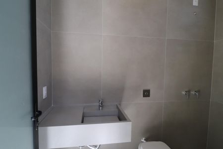 Casa de condomínio para alugar com 370m², 6 quartos e 4 vagasBanheiro Piscina