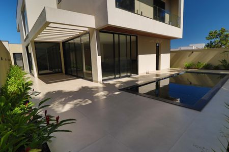 Casa de condomínio para alugar com 370m², 6 quartos e 4 vagasPiscina