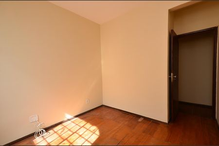 Apartamento à venda com 85m², 3 quartos e 2 vagas Apartamento à venda com 85m², 3 quartos e 2 vagasQuarto 2