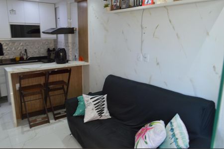 Apartamento à venda com 78m², 3 quartos e sem vaga Apartamento à venda com 78m², 3 quartos e sem vagaSala