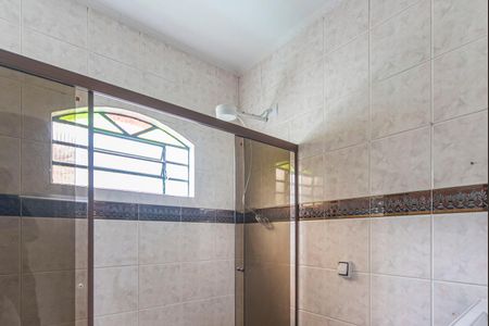 Casa para alugar com 240m², 4 quartos e 5 vagasBanheiro Social