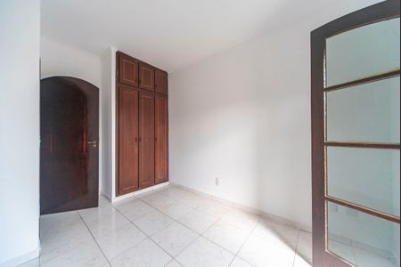 Casa para alugar com 240m², 4 quartos e 5 vagasQuarto 1