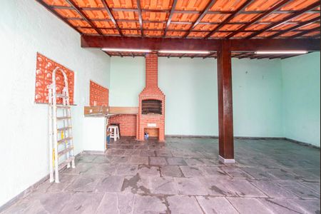 Casa para alugar com 240m², 4 quartos e 5 vagasÁrea gourmet