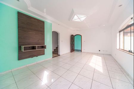Casa para alugar com 240m², 4 quartos e 5 vagasSala