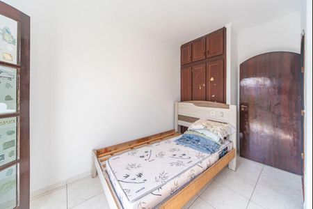 Casa para alugar com 240m², 4 quartos e 5 vagasQuarto 2