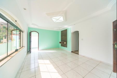 Sala de casa à venda com 4 quartos, 240m² em Vila Suíça, Santo André