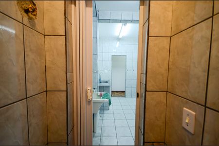 Apartamento à venda com 65m², 2 quartos e sem vaga Apartamento à venda com 65m², 2 quartos e sem vagaBanheiro de serviço