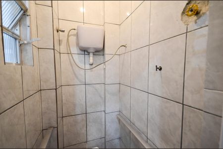 Apartamento à venda com 65m², 2 quartos e sem vaga Apartamento à venda com 65m², 2 quartos e sem vagaBanheiro de serviço