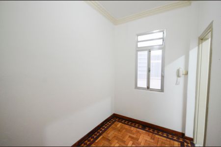 Apartamento à venda com 65m², 2 quartos e sem vaga Apartamento à venda com 65m², 2 quartos e sem vagaQuarto de Serviço