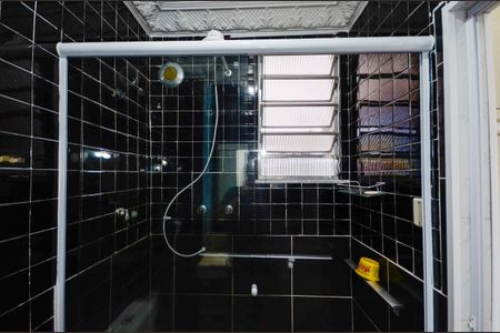 Apartamento à venda com 65m², 2 quartos e sem vaga Apartamento à venda com 65m², 2 quartos e sem vagaBanheiro