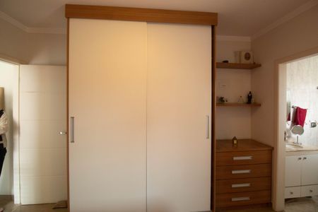 Casa à venda com 148m², 3 quartos e 4 vagas Casa à venda com 148m², 3 quartos e 4 vagasSuíte 1