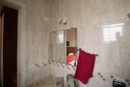 Casa à venda com 148m², 3 quartos e 4 vagas Casa à venda com 148m², 3 quartos e 4 vagasBanheiro da Suíte 1