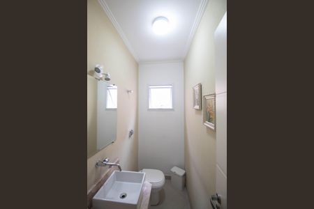 Casa à venda com 148m², 3 quartos e 4 vagas Casa à venda com 148m², 3 quartos e 4 vagasLavabo