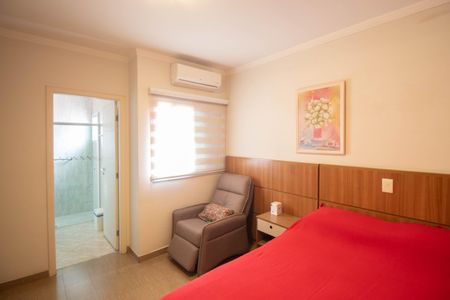 Casa à venda com 148m², 3 quartos e 4 vagas Casa à venda com 148m², 3 quartos e 4 vagasSuíte 2