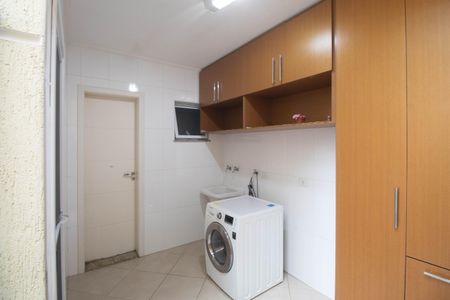 Casa à venda com 148m², 3 quartos e 4 vagas Casa à venda com 148m², 3 quartos e 4 vagasÁrea de Serviço