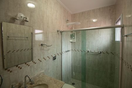 Casa à venda com 148m², 3 quartos e 4 vagas Casa à venda com 148m², 3 quartos e 4 vagasBanheiro da Suíte 2