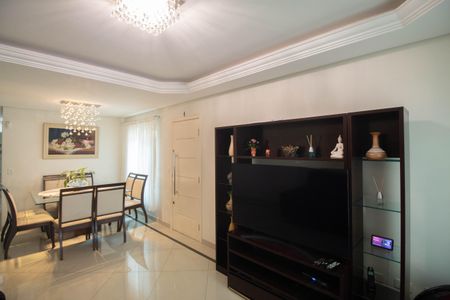 Casa à venda com 148m², 3 quartos e 4 vagas Casa à venda com 148m², 3 quartos e 4 vagasSala