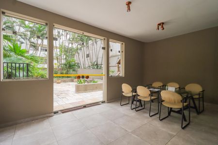 Apartamento à venda com 74m², 2 quartos e 1 vagaÁrea comum - Salão de festas