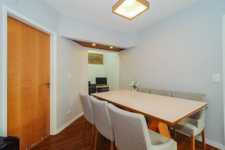 Apartamento à venda com 74m², 2 quartos e 1 vagaSala