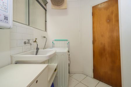Apartamento à venda com 74m², 2 quartos e 1 vagaÁrea de Serviço