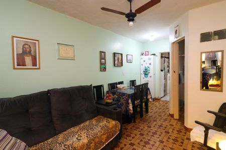 Casa de condomínio à venda com 45m², 2 quartos e sem vagaSala