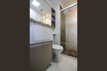 Apartamento à venda com 37m², 2 quartos e sem vaga Apartamento à venda com 37m², 2 quartos e sem vagaBanheiro Social
