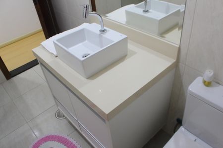 Casa à venda com 200m², 3 quartos e 2 vagasBanheiro/Suíte 3