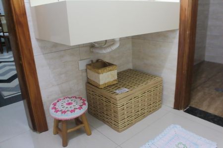 Casa à venda com 200m², 3 quartos e 2 vagasBanheiro Social