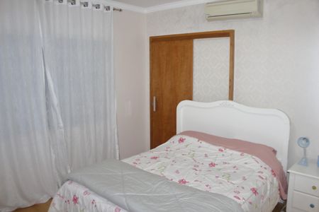 Casa à venda com 200m², 3 quartos e 2 vagasSuíte 3