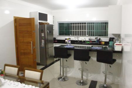 Casa à venda com 200m², 3 quartos e 2 vagasCozinha