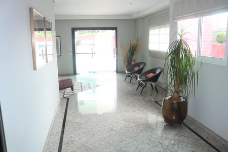 Apartamento à venda com 168m², 3 quartos e 5 vagasHall social