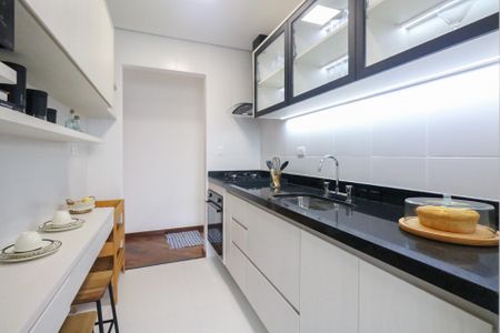 Apartamento à venda com 84m², 3 quartos e 2 vagasCozinha