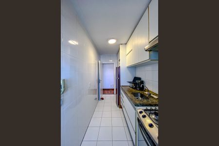 Apartamento à venda com 92m², 3 quartos e 2 vagasCozinha