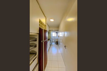 Apartamento à venda com 92m², 3 quartos e 2 vagasCozinha