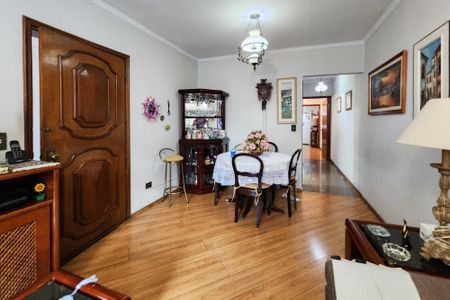 Casa à venda com 182m², 3 quartos e 2 vagasSala