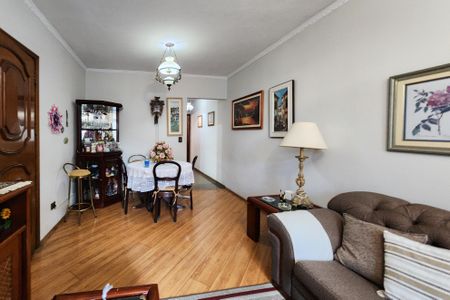 Casa à venda com 182m², 3 quartos e 2 vagasSala