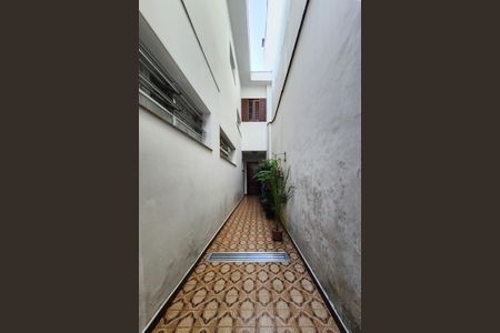 Casa à venda com 182m², 3 quartos e 2 vagasCorredor