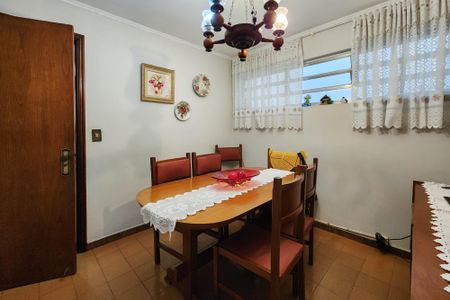 Casa à venda com 182m², 3 quartos e 2 vagasCopa