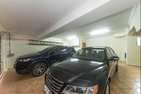 Casa à venda com 300m², 4 quartos e 4 vagasGaragem
