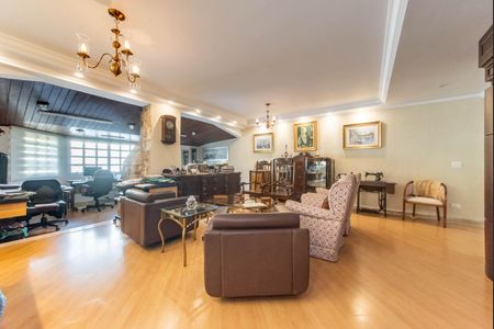 Casa à venda com 300m², 4 quartos e 4 vagasSala