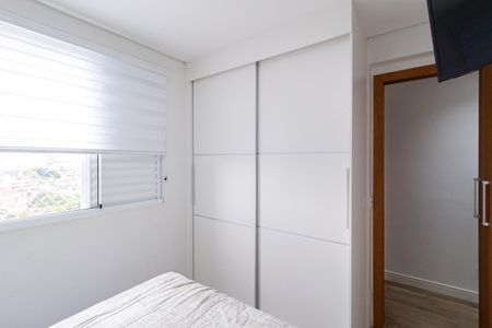 Apartamento à venda com 58m², 2 quartos e 1 vagaQuarto 2
