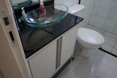 Apartamento à venda com 81m², 3 quartos e 2 vagasBanheiro