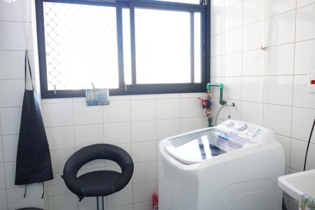 Apartamento à venda com 81m², 3 quartos e 2 vagasÁrea de Serviço