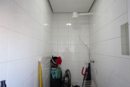 Apartamento à venda com 81m², 3 quartos e 2 vagasBanheiro de Serviço