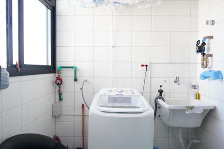 Apartamento à venda com 81m², 3 quartos e 2 vagasÁrea de Serviço