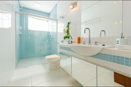 Casa à venda com 444m², 5 quartos e 3 vagasBanheiro